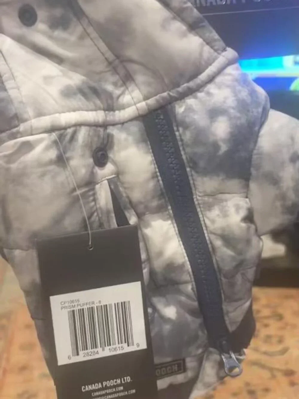 NWT Canada Pooch Prism Puffer Dog Jacket Grey Tie Dye Streetwear Gorpcore Sz 8